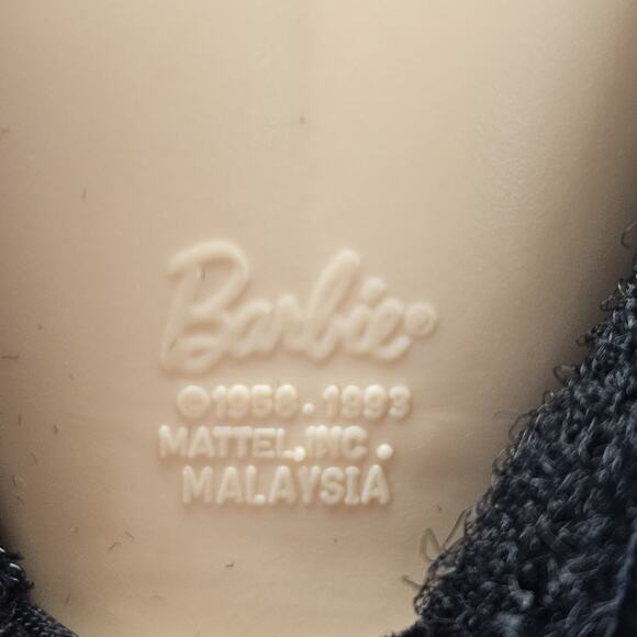 Vintage Barbie Doll 1958/1993? Reproduction Barbie Doll Black Evening Dress - Picture 6 of 7